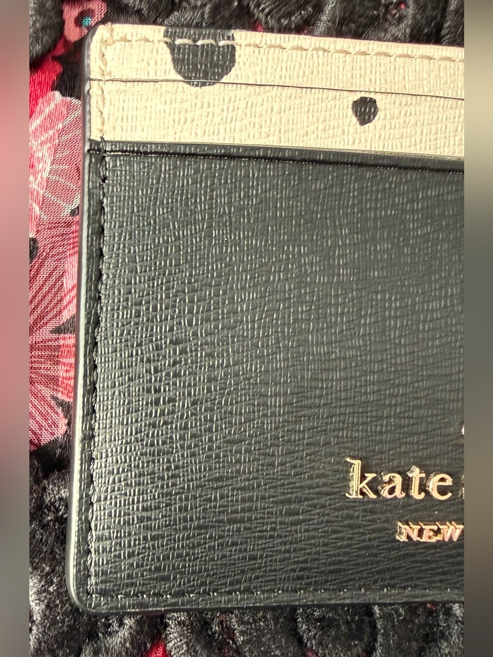 Kate Spade x Disney 101 Dalmatians Small Slim Card Holder - Picture 5 of 8